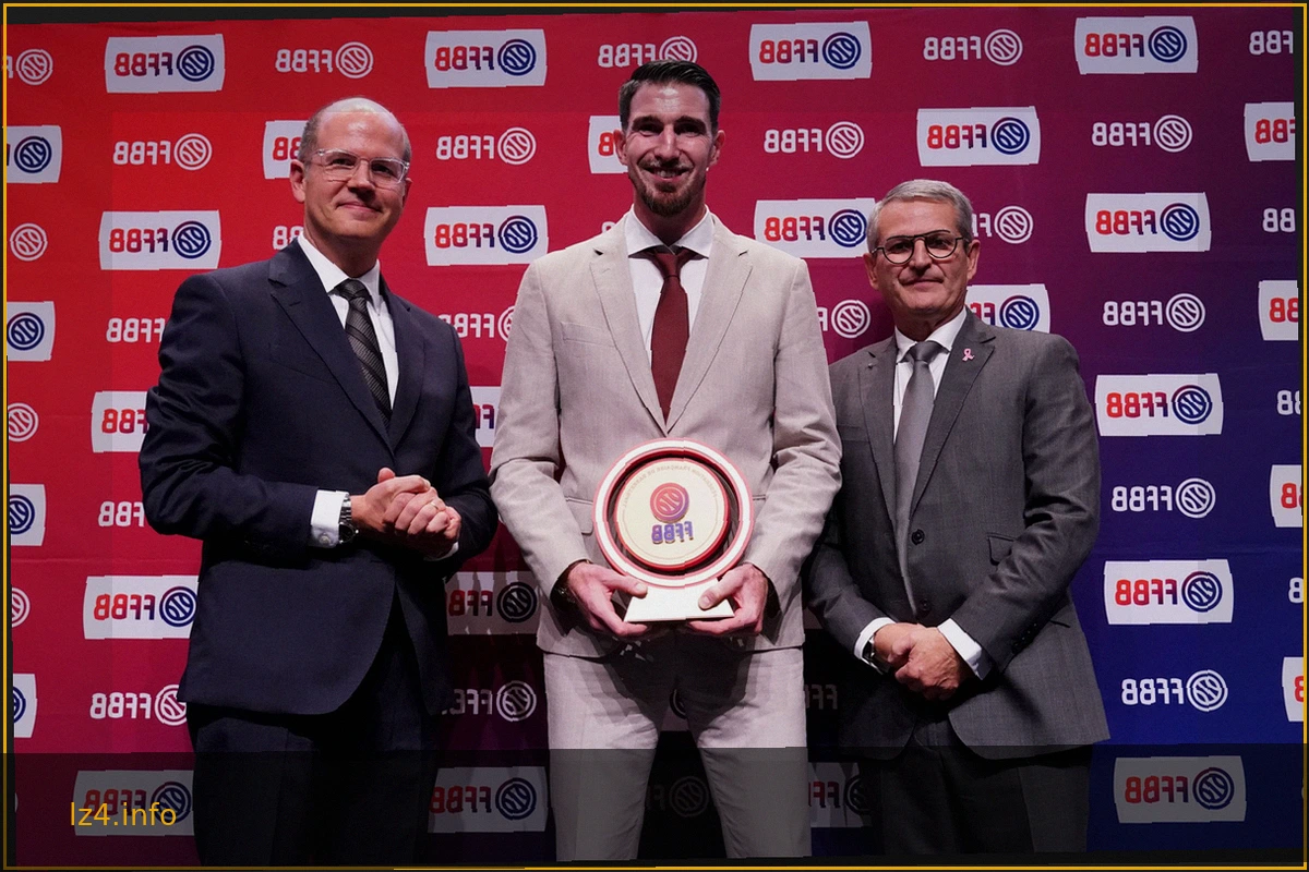 Nando De Colo Honored by FFBB